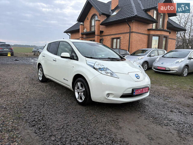 Белый Ниссан Лиф, объемом двигателя 0 л и пробегом 106 тыс. км за 4000 $, фото 19 на Automoto.ua