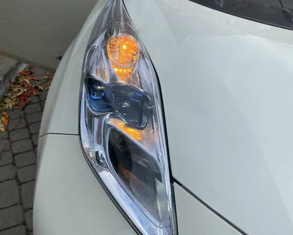 Білий Ніссан Ліф, об'ємом двигуна 0 л та пробігом 81 тис. км за 4600 $, фото 8 на Automoto.ua