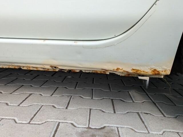 Белый Ниссан Лиф, объемом двигателя 0 л и пробегом 125 тыс. км за 4200 $, фото 17 на Automoto.ua