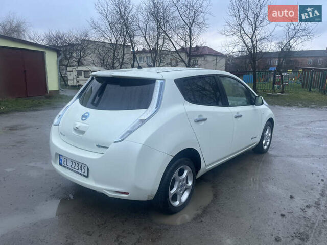 Белый Ниссан Лиф, объемом двигателя 0 л и пробегом 190 тыс. км за 4333 $, фото 10 на Automoto.ua