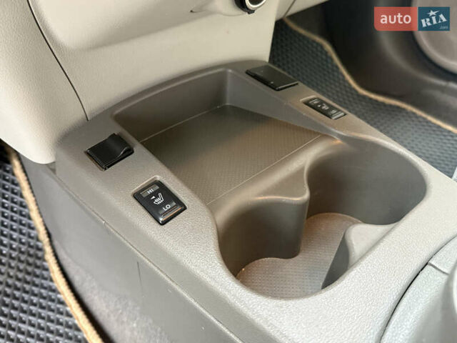 Белый Ниссан Лиф, объемом двигателя 0 л и пробегом 112 тыс. км за 5100 $, фото 10 на Automoto.ua