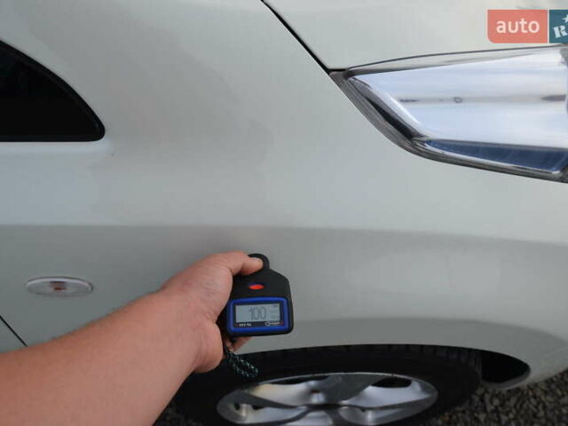 Белый Ниссан Лиф, объемом двигателя 0 л и пробегом 100 тыс. км за 3800 $, фото 36 на Automoto.ua