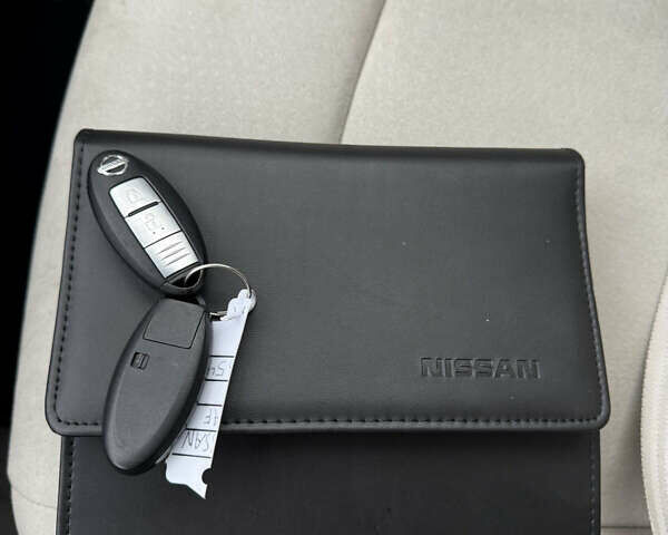 Белый Ниссан Лиф, объемом двигателя 0 л и пробегом 91 тыс. км за 4500 $, фото 19 на Automoto.ua