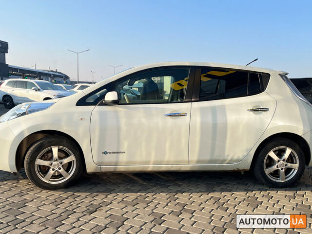 Белый Ниссан Лиф, объемом двигателя 24 л и пробегом 78 тыс. км за 6590 $, фото 3 на Automoto.ua