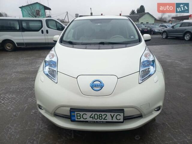 Білий Ніссан Ліф, об'ємом двигуна 0 л та пробігом 109 тис. км за 4500 $, фото 1 на Automoto.ua