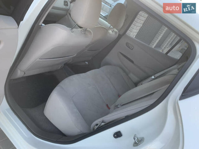Білий Ніссан Ліф, об'ємом двигуна 0 л та пробігом 77 тис. км за 6850 $, фото 6 на Automoto.ua