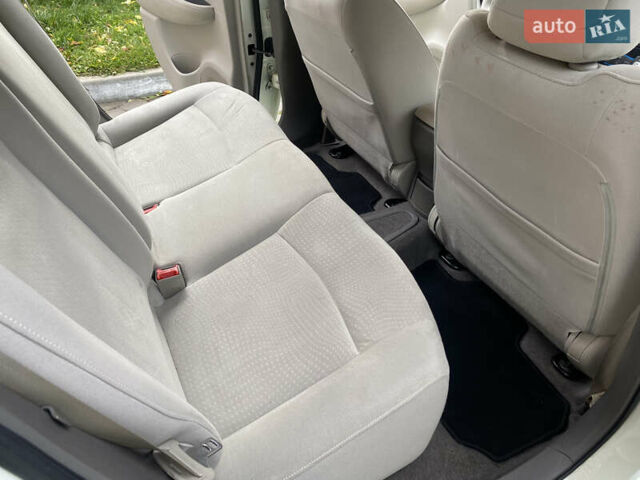 Білий Ніссан Ліф, об'ємом двигуна 0 л та пробігом 81 тис. км за 4600 $, фото 17 на Automoto.ua