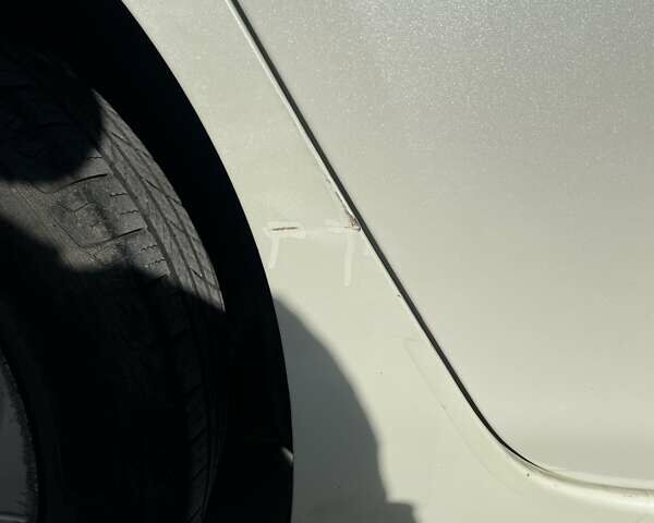 Белый Ниссан Лиф, объемом двигателя 0 л и пробегом 86 тыс. км за 4700 $, фото 12 на Automoto.ua