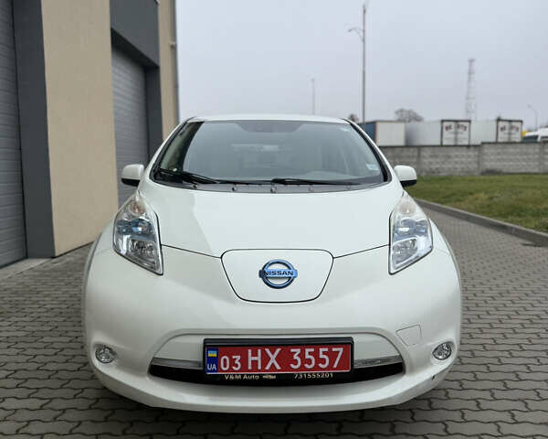 Белый Ниссан Лиф, объемом двигателя 0 л и пробегом 91 тыс. км за 4500 $, фото 2 на Automoto.ua