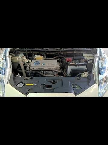 Белый Ниссан Лиф, объемом двигателя 0 л и пробегом 98 тыс. км за 5850 $, фото 1 на Automoto.ua