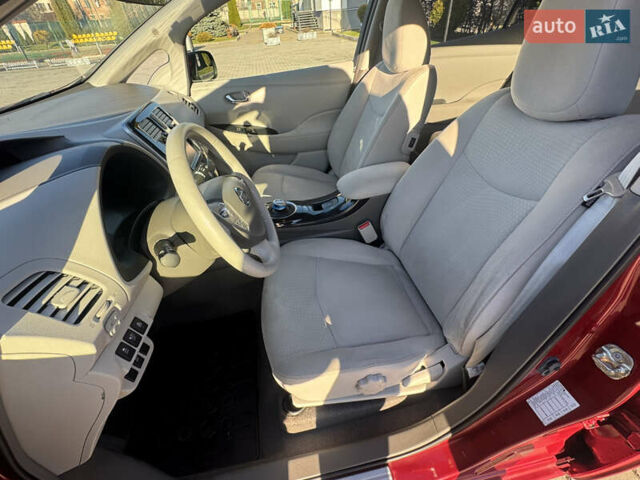 Білий Ніссан Ліф, об'ємом двигуна 0 л та пробігом 133 тис. км за 4500 $, фото 18 на Automoto.ua