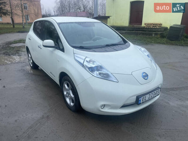 Белый Ниссан Лиф, объемом двигателя 0 л и пробегом 190 тыс. км за 4333 $, фото 15 на Automoto.ua