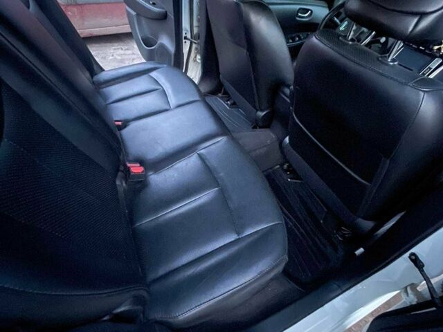 Белый Ниссан Лиф, объемом двигателя 0 л и пробегом 116 тыс. км за 5000 $, фото 11 на Automoto.ua