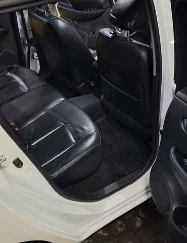 Білий Ніссан Ліф, об'ємом двигуна 0 л та пробігом 217 тис. км за 10500 $, фото 36 на Automoto.ua