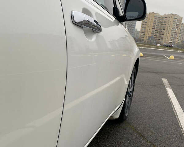 Белый Ниссан Лиф, объемом двигателя 0 л и пробегом 90 тыс. км за 6700 $, фото 4 на Automoto.ua