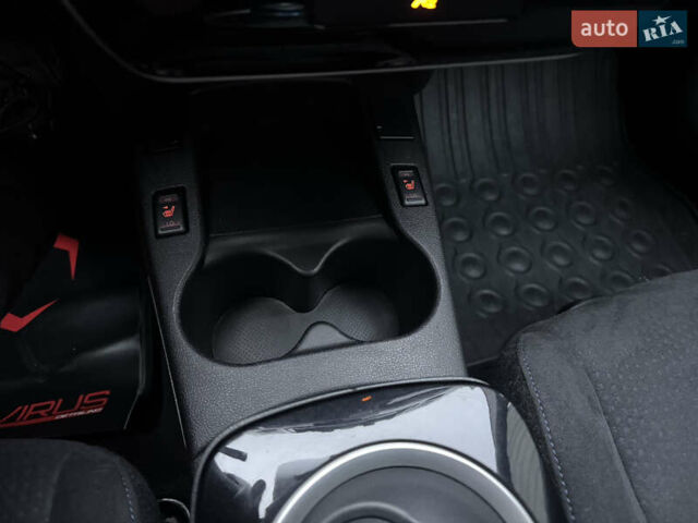 Белый Ниссан Лиф, объемом двигателя 0 л и пробегом 178 тыс. км за 6500 $, фото 16 на Automoto.ua