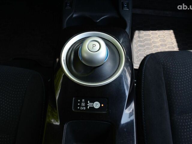 Белый Ниссан Лиф, объемом двигателя 0 л и пробегом 190 тыс. км за 5999 $, фото 14 на Automoto.ua