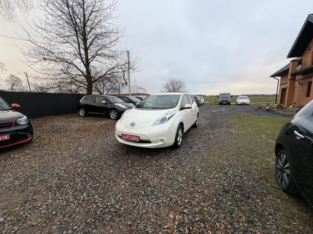 Белый Ниссан Лиф, объемом двигателя 0 л и пробегом 116 тыс. км за 6500 $, фото 12 на Automoto.ua