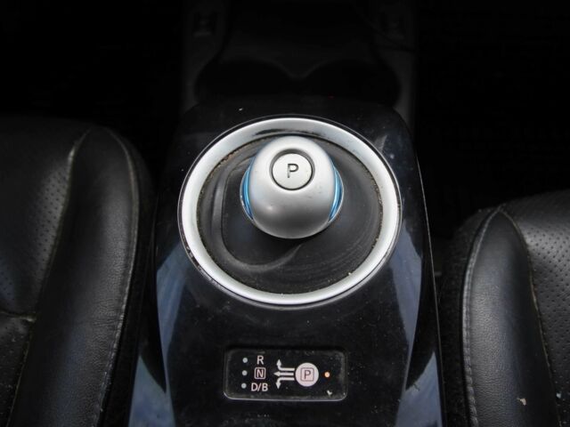 Белый Ниссан Лиф, объемом двигателя 0 л и пробегом 220 тыс. км за 7300 $, фото 11 на Automoto.ua