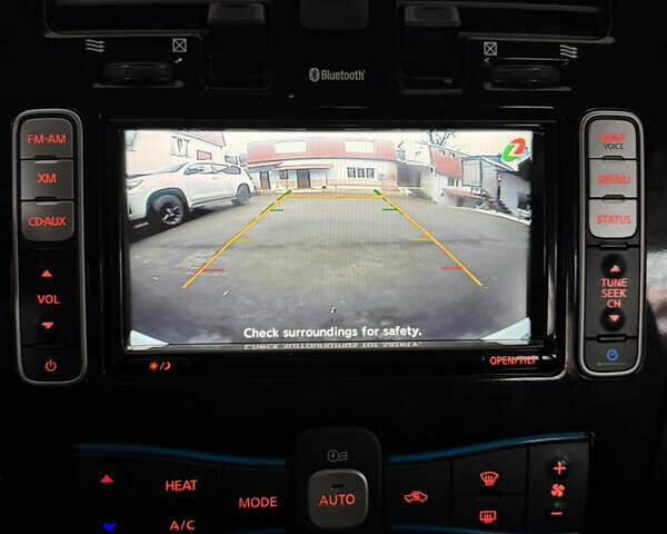 Белый Ниссан Лиф, объемом двигателя 0 л и пробегом 143 тыс. км за 5700 $, фото 23 на Automoto.ua