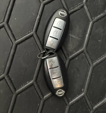 Білий Ніссан Ліф, об'ємом двигуна 0 л та пробігом 187 тис. км за 6300 $, фото 34 на Automoto.ua