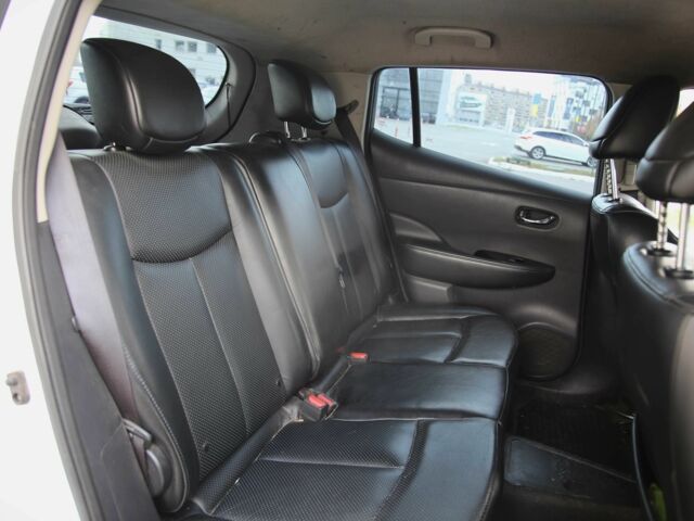 Белый Ниссан Лиф, объемом двигателя 0 л и пробегом 220 тыс. км за 7300 $, фото 8 на Automoto.ua