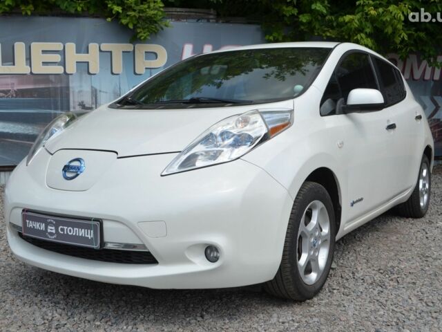 Белый Ниссан Лиф, объемом двигателя 0 л и пробегом 190 тыс. км за 5999 $, фото 1 на Automoto.ua