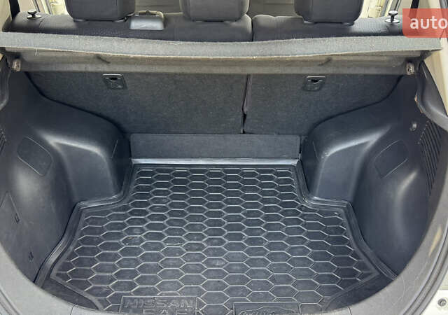 Білий Ніссан Ліф, об'ємом двигуна 0 л та пробігом 187 тис. км за 6300 $, фото 20 на Automoto.ua