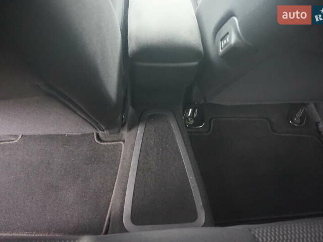 Білий Ніссан Ліф, об'ємом двигуна 0 л та пробігом 138 тис. км за 5888 $, фото 50 на Automoto.ua