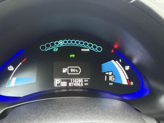 Белый Ниссан Лиф, объемом двигателя 0 л и пробегом 116 тыс. км за 6500 $, фото 22 на Automoto.ua