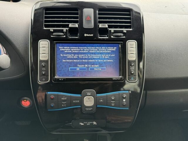 Белый Ниссан Лиф, объемом двигателя 0 л и пробегом 143 тыс. км за 5700 $, фото 20 на Automoto.ua