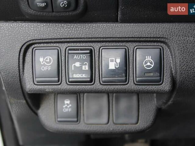 Белый Ниссан Лиф, объемом двигателя 0 л и пробегом 220 тыс. км за 7300 $, фото 16 на Automoto.ua