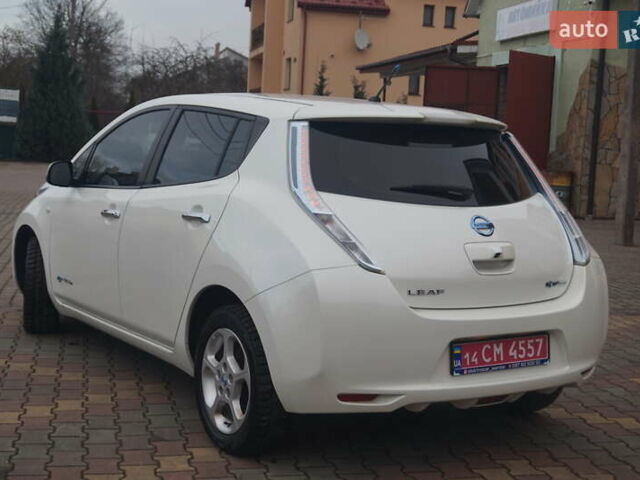 Білий Ніссан Ліф, об'ємом двигуна 0 л та пробігом 138 тис. км за 5888 $, фото 10 на Automoto.ua