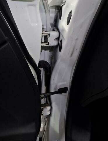 Білий Ніссан Ліф, об'ємом двигуна 0 л та пробігом 217 тис. км за 10500 $, фото 11 на Automoto.ua