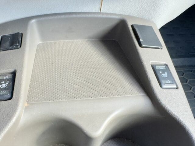 Белый Ниссан Лиф, объемом двигателя 0 л и пробегом 121 тыс. км за 6800 $, фото 12 на Automoto.ua