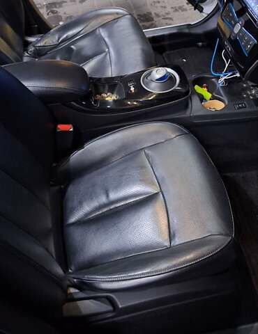 Білий Ніссан Ліф, об'ємом двигуна 0 л та пробігом 217 тис. км за 10500 $, фото 33 на Automoto.ua