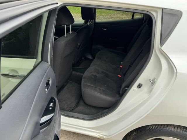 Белый Ниссан Лиф, объемом двигателя 0 л и пробегом 143 тыс. км за 5700 $, фото 12 на Automoto.ua