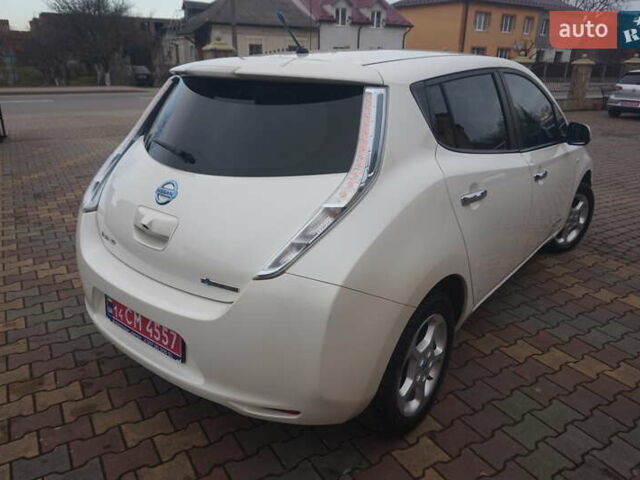Білий Ніссан Ліф, об'ємом двигуна 0 л та пробігом 138 тис. км за 5888 $, фото 18 на Automoto.ua