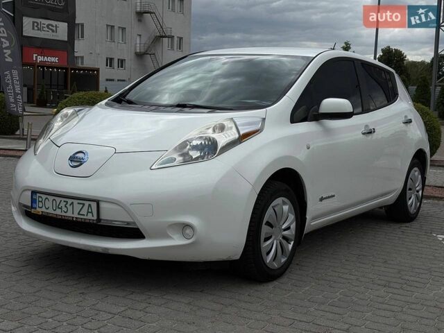 Білий Ніссан Ліф, об'ємом двигуна 0 л та пробігом 155 тис. км за 5500 $, фото 1 на Automoto.ua
