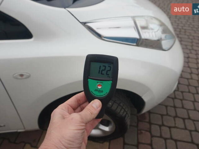 Білий Ніссан Ліф, об'ємом двигуна 0 л та пробігом 138 тис. км за 5888 $, фото 72 на Automoto.ua