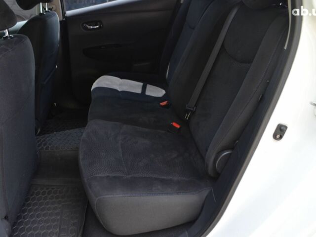 Белый Ниссан Лиф, объемом двигателя 0 л и пробегом 190 тыс. км за 5999 $, фото 17 на Automoto.ua