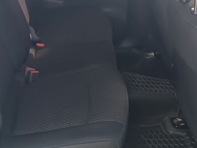 Белый Ниссан Лиф, объемом двигателя 0 л и пробегом 126 тыс. км за 5000 $, фото 9 на Automoto.ua