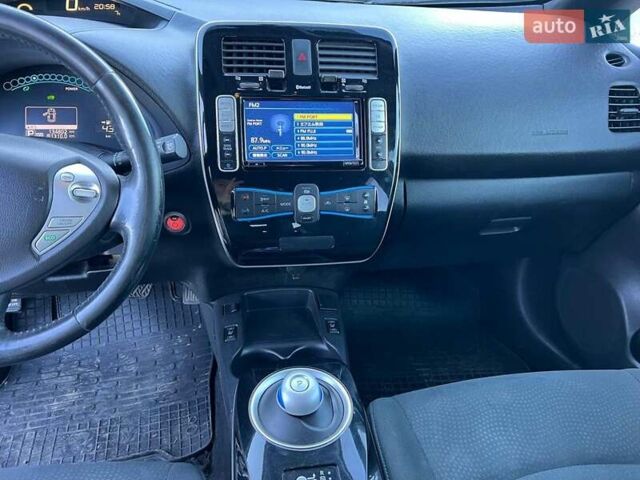 Белый Ниссан Лиф, объемом двигателя 0 л и пробегом 134 тыс. км за 6190 $, фото 27 на Automoto.ua