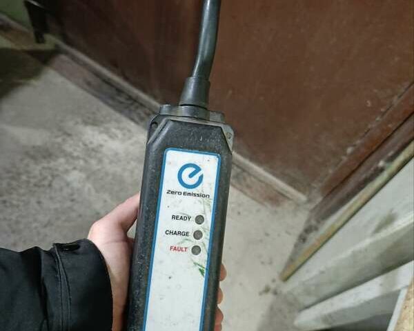 Белый Ниссан Лиф, объемом двигателя 0 л и пробегом 170 тыс. км за 6300 $, фото 9 на Automoto.ua