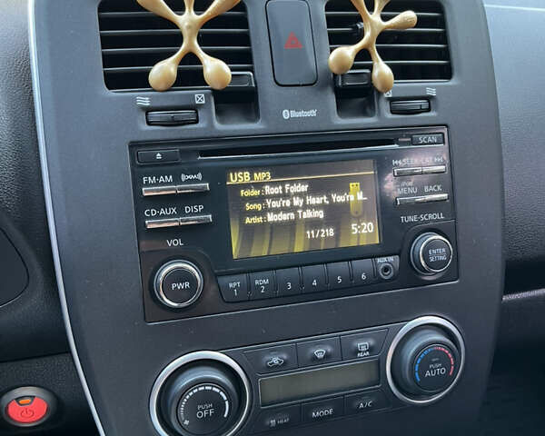 Белый Ниссан Лиф, объемом двигателя 0 л и пробегом 156 тыс. км за 6700 $, фото 12 на Automoto.ua