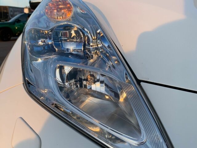 Білий Ніссан Ліф, об'ємом двигуна 0 л та пробігом 145 тис. км за 6950 $, фото 21 на Automoto.ua