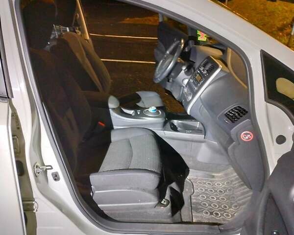 Белый Ниссан Лиф, объемом двигателя 0 л и пробегом 72 тыс. км за 6750 $, фото 7 на Automoto.ua