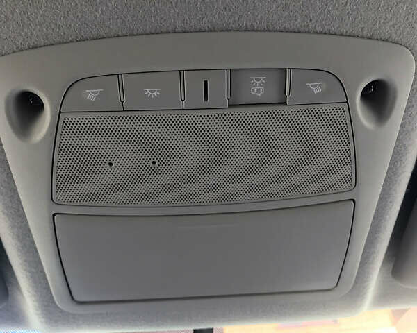 Білий Ніссан Ліф, об'ємом двигуна 0 л та пробігом 64 тис. км за 9900 $, фото 22 на Automoto.ua