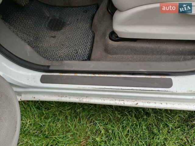 Білий Ніссан Ліф, об'ємом двигуна 0 л та пробігом 140 тис. км за 7000 $, фото 26 на Automoto.ua