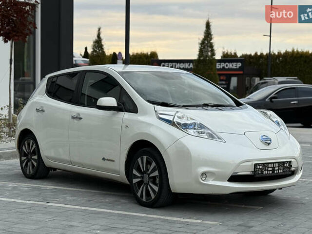 Ниссан Лиф 2014 в Городке на Automoto.ua Белый Ниссан Лиф, объемом двигателя 0 л и пробегом 161 тыс. км за 7700 $, фото 2 на Automoto.ua